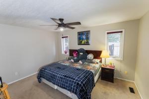 Bright 3BR Upper Suit, 23 min to Jasper NP