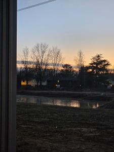 Sunset Retreat 20 min from Kentucky Expo