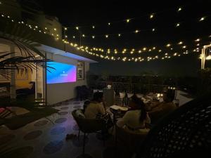 Gurgaon 21 Tonic & Twinkle