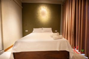 Kmee Eco Transit Hotel