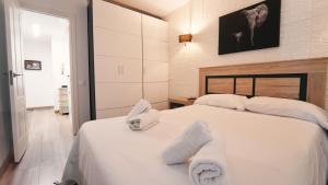 SeaHomes Vacations - CORAL SUN in Fenals Beach