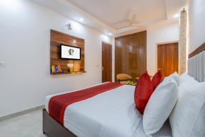 The Park Residency I Rooms and Restaurant I Sector -63a Noida