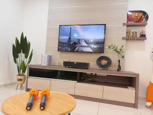 Cozy Homestay 6-10pax Double storey