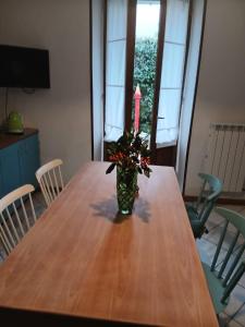 Casa Artista a due passi dal lago - Ampio Bilocale