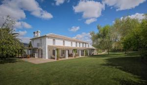 Elegant Villa Surrounded By Grazalema Park