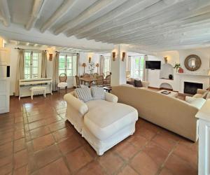 Elegant Villa Surrounded By Grazalema Park