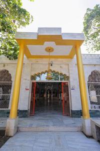 Omji Ashram Vrindavan