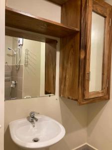 603 Tower 4 Studio Atria Iloilo Pool View Cozy, Comfy, Central