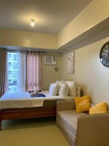 603 Tower 4 Studio Atria Iloilo Pool View Cozy, Comfy, Central