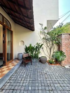 Coastline Peak Retreat