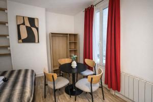 Studio Parisien Proche Metro Tout Confort