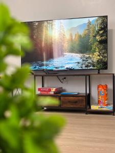 Cozy 3BR Apt in Jersey City! near NYC & Metlife!