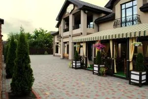 Hotel Restaurant Complex Roman'S - Revnoye