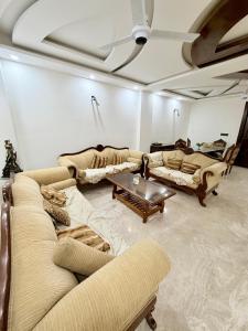 Luxury 4BHK stay in Rajouri Garden