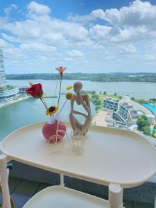 Seaview Pinetree Puteri Harbour 2BR-Near Legoland