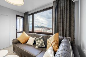 Plovdiv City Center 2BR w Terrace & Free Parking