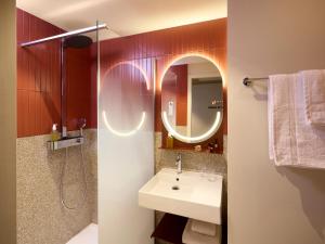 You Hotel Amiens - Handwritten Collection