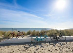 Cozy Seaside Escape on a Budget