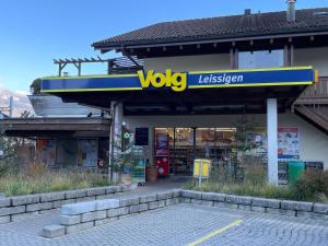 Relaxed Loft Stay Between Lake & Mountains