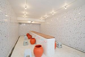 Capsule Hostel and Thai Traditional Bath Bangkok