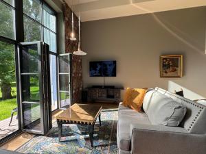 Lossipark Guest Apartments - 4-star apartments in Haapsalu Old Town, with views of the Bishops Castle