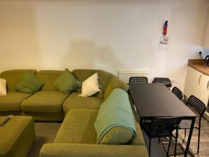 2bed apartment 10mins from Sheffield,Rotherham and meadah