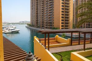Luxury Apartment in Palm Jumeirah, Breathtaking Sea Views