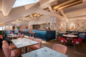 Puccini Hotel Milan, Tapestry Collection By Hilton