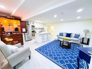 Stylish Denver Apartment Near Downtown Sleeps 4