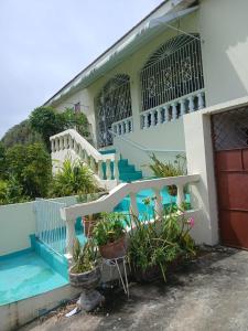 Coral Breeze Guest House