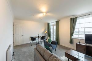 1 Bed Whitehaven Harbour-side Flat with Sea Views