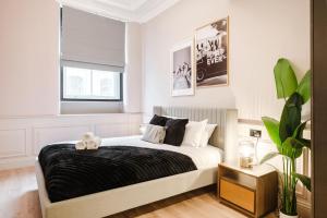 Central Manchester stay Walk to Chinatown &Theatres