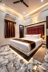 Atlantiis Suites By Signature Stayz Near Taj Mahal