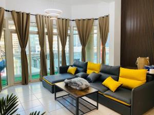 Beautiful 2 bdrm Apartment in Marina by JBR Beach