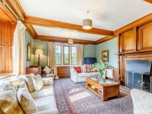 8 Bed in Rugeley oc-79321