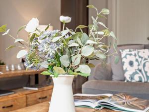 3 Bed in Bakewell oc-53896