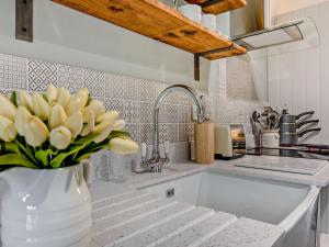 2 Bed in Barnstaple oc-93024