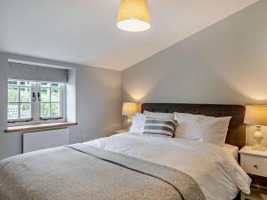 2 Bed in Barnstaple oc-93024