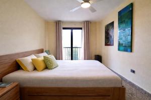 Miramar - Piso con Piscina Comunitaria con Vistas