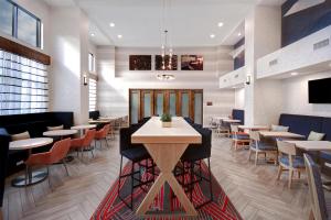 Hampton Inn & Suites Dayton-Vandalia