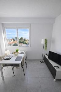 Moderno apartamento muy luminoso con vistas al mar