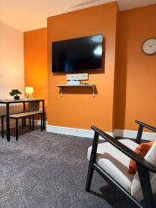 Contractor Friendly 4 Bed House XBOX Sleeps 6