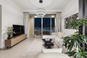 Panoramic Sea View 2BR in Forte Downtown - Allsopp&Allsopp