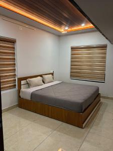 ARAMAM SERVICE VIlla