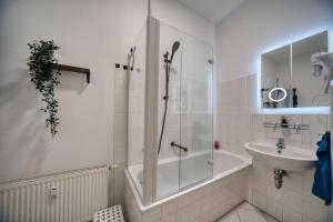 DresdenStay Blasewitz 3 Schlafzimmer Kamin PS4