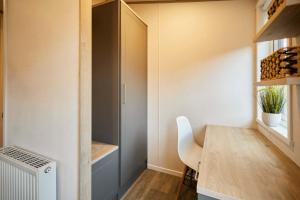 Lokis Retreat Lodge with Hot Tub