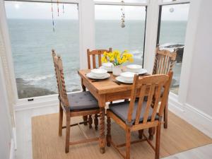 2 Bed in Ilfracombe oc-00276