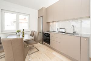 Pulse apartments with Pool