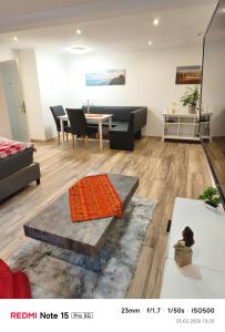 Komplettes Appartement mit separatem Eingang