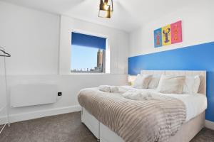 City Centre FREE Parking Sleeps 5 family workers With View